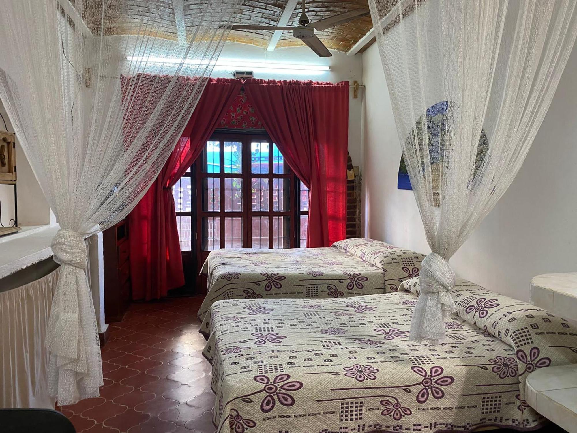 Delias Trailer Park Hotel Rincon de Guayabitos Luaran gambar